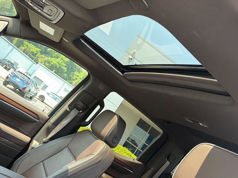 Used 2024 GMC Sierra 1500 Denali w/ Technology Package image 35