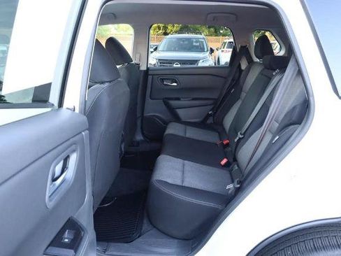 Certified 2026 Nissan Rogue SV FWD image 20