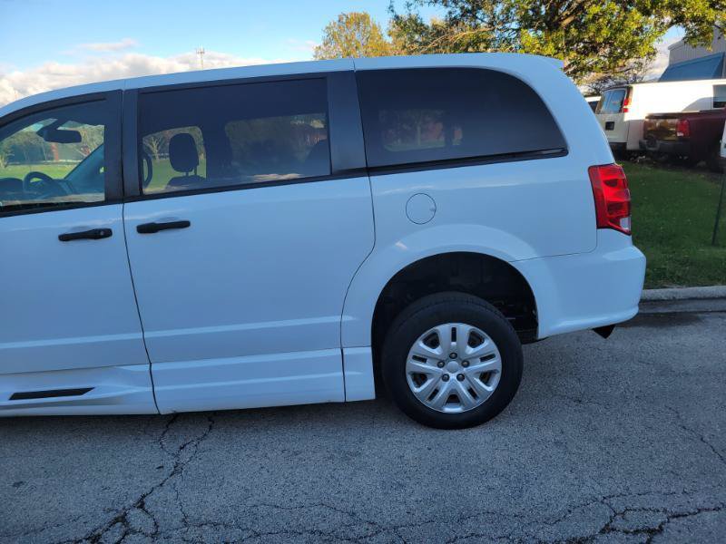 Used 2019 Dodge Grand Caravan SE w/ Power Convenience Group I FWD image 12