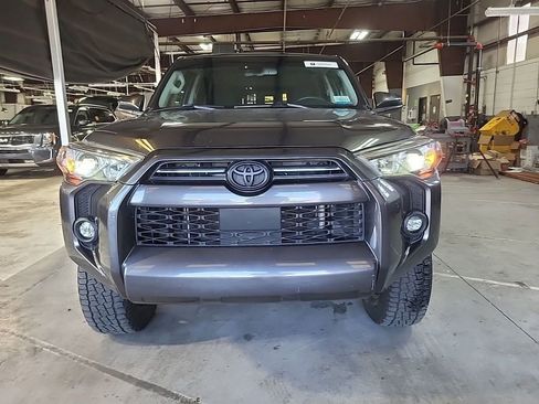 Used 2022 Toyota 4Runner SR5 RWD image 2