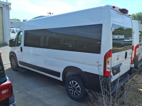 New 2026 RAM ProMaster 2500 w/ Quick Order Package 22H SLT+ FWD image 4