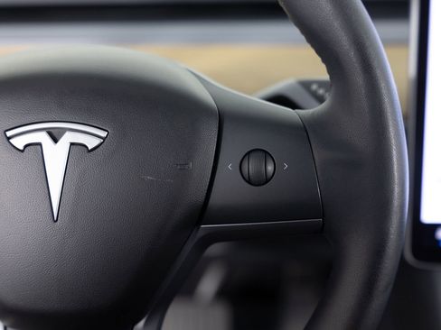 Used 2019 Tesla Model 3 Long Range image 35