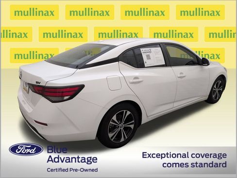 Used 2022 Nissan Sentra SV FWD image 3