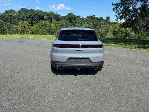 New 2025 Porsche Cayenne S image 6