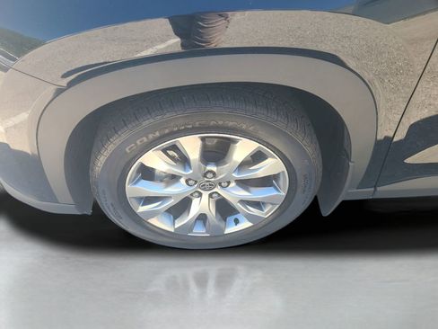 Used 2025 Toyota Grand Highlander AWD Hybrid image 25