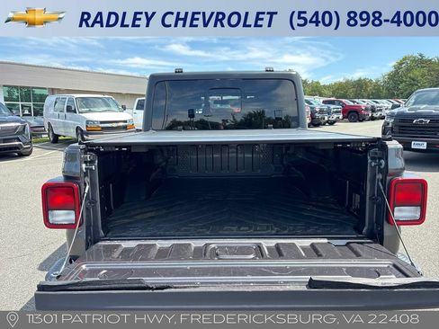 Used 2021 Jeep Gladiator Sport AWD/4WD image 14