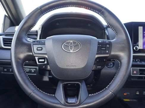 Used 2025 Toyota Camry SE w/ Convenience Package AWD/4WD image 17