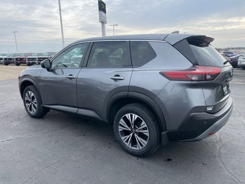 Used 2023 Nissan Rogue SV AWD/4WD image 5