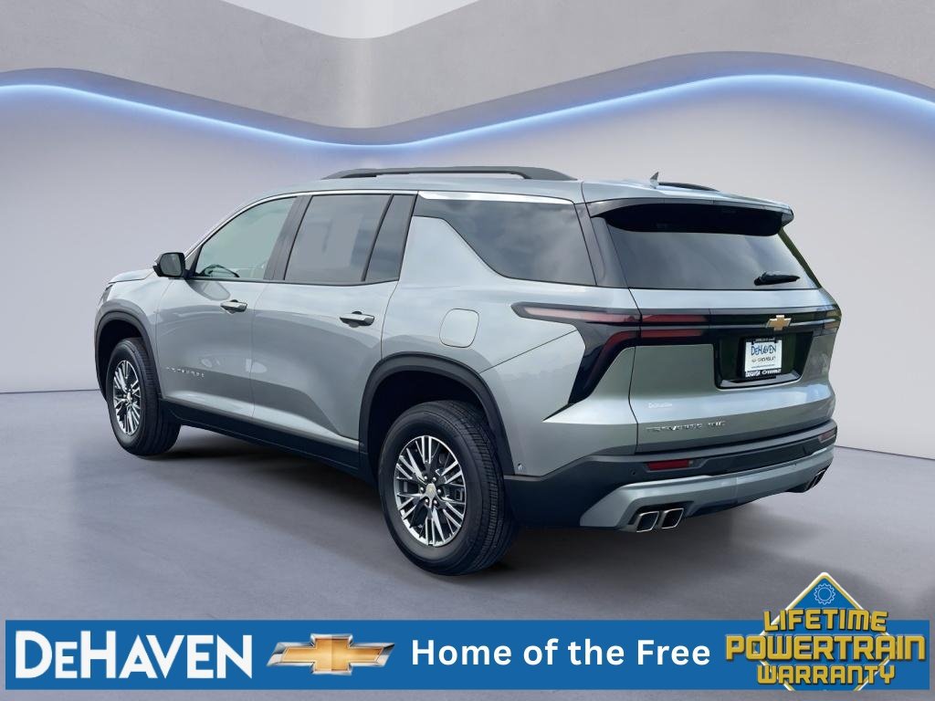 Used 2026 Chevrolet Traverse LT w/ Enhanced Driving Package AWD/4WD image 4