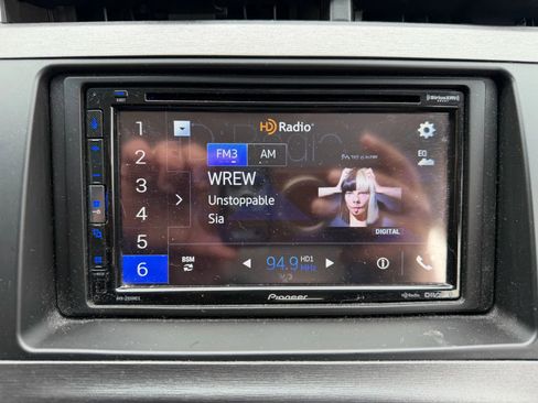 Used 2013 Toyota Prius Plug-In Hybrid image 48