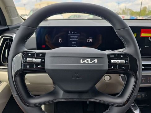 New 2026 Kia Sorento S FWD image 10