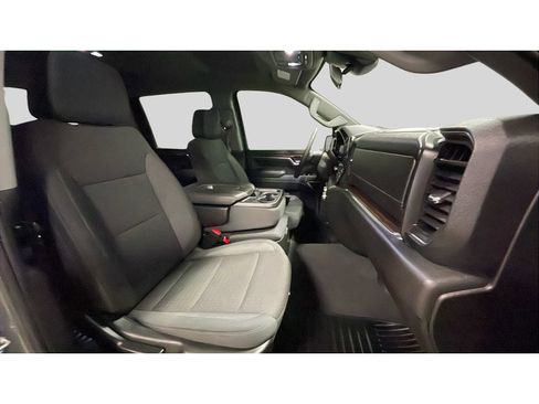 Used 2024 GMC Sierra 2500 SLE w/ SLE Convenience Package image 16