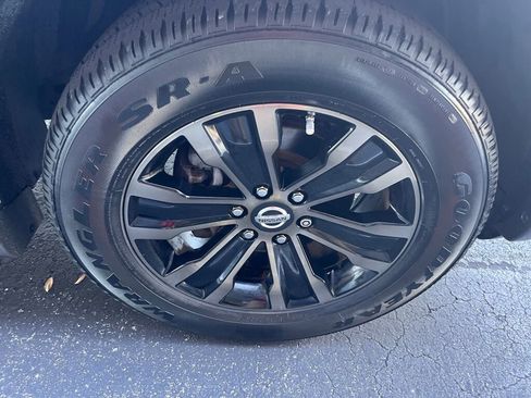 Used 2017 Nissan Armada Platinum image 32