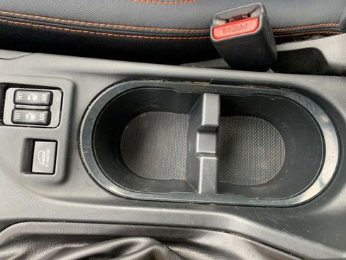 Used 2021 Subaru Crosstrek 2.0i Premium w/ Moonroof Package image 22