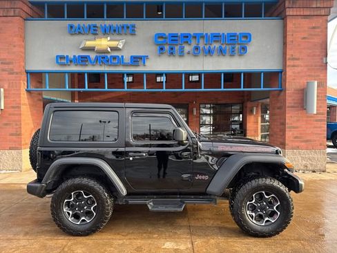 Used 2023 Jeep Wrangler Rubicon w/ Cold Weather Group image 10