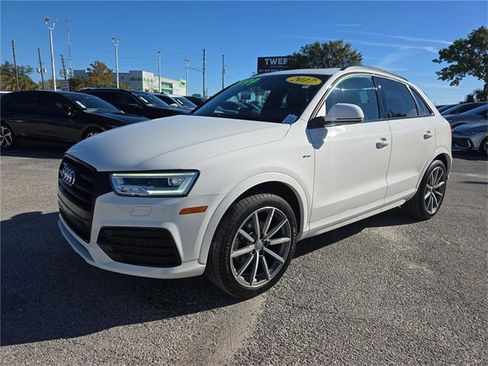 Used 2017 Audi Q3 2.0T Prestige w/ Prestige Package image 6
