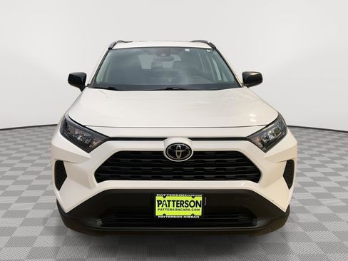 Used 2021 Toyota RAV4 LE image 2