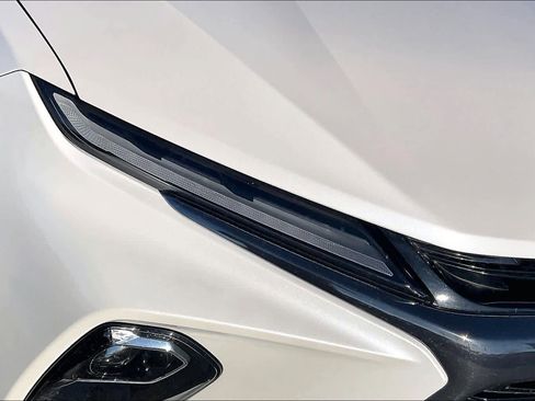 Used 2025 Chevrolet Blazer RS w/ Driver Confidence II Package image 26