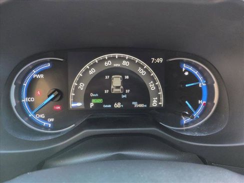 Used 2024 Toyota RAV4 LE image 11