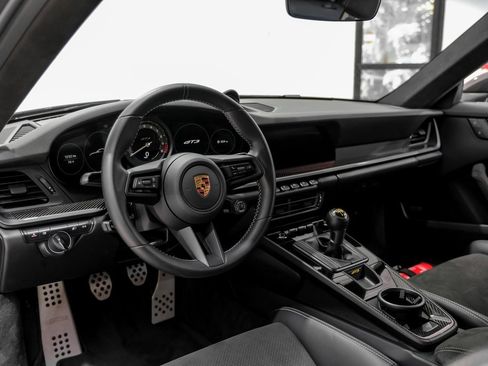 Used 2022 Porsche 911 GT3 image 11