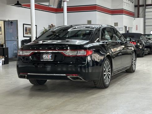 Used 2017 Lincoln Continental Select w/ Climate Package image 2