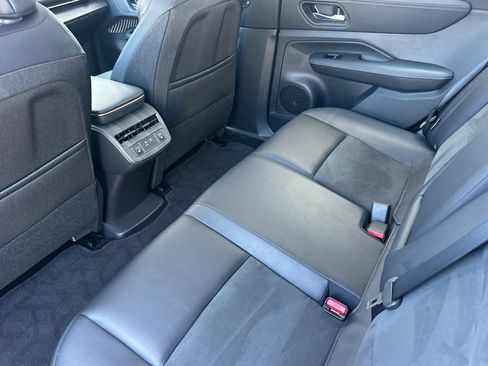 Certified 2024 Nissan Ariya FWD image 13