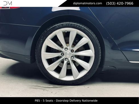 Used 2013 Tesla Model S Performance RWD image 39
