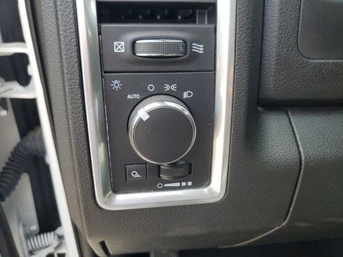 Used 2024 RAM 1500 Classic SLT AWD/4WD image 12