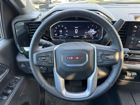Used 2024 GMC Sierra 2500 SLE w/ SLE Value Package; AWD/4WD image 18