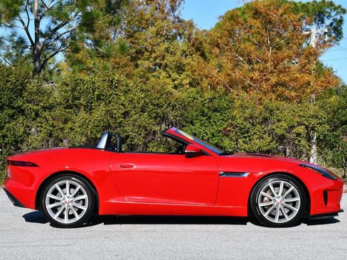 Used 2019 Jaguar F-TYPE Convertible image 37