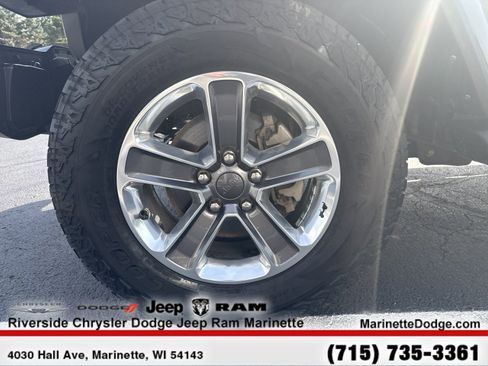 Used 2022 Jeep Wrangler Unlimited Sahara w/ Cold Weather Group image 11