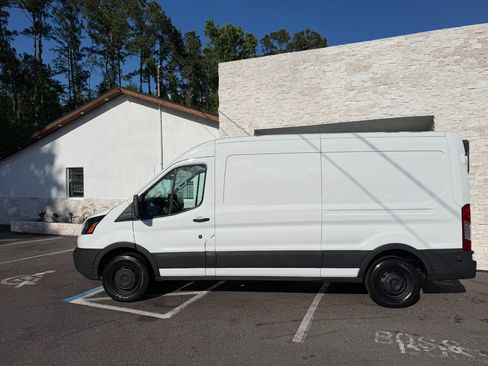 Used 2018 Ford Transit 150 148 Medium Roof RWD image 2