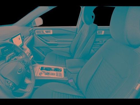 Used 2022 Ford Explorer XLT w/ Equipment Group 202A image 17