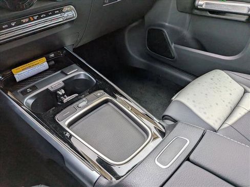 New 2026 Mercedes-Benz GLB 250 4MATIC image 12