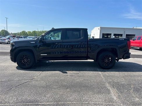 Used 2025 GMC Sierra 1500 Elevation image 9