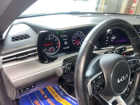 Used 2023 Kia K5 GT-Line image 11