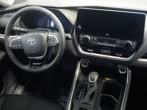 New 2026 Toyota Grand Highlander Platinum image 33