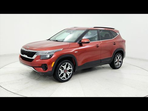 Used 2021 Kia Seltos S AWD/4WD image 1