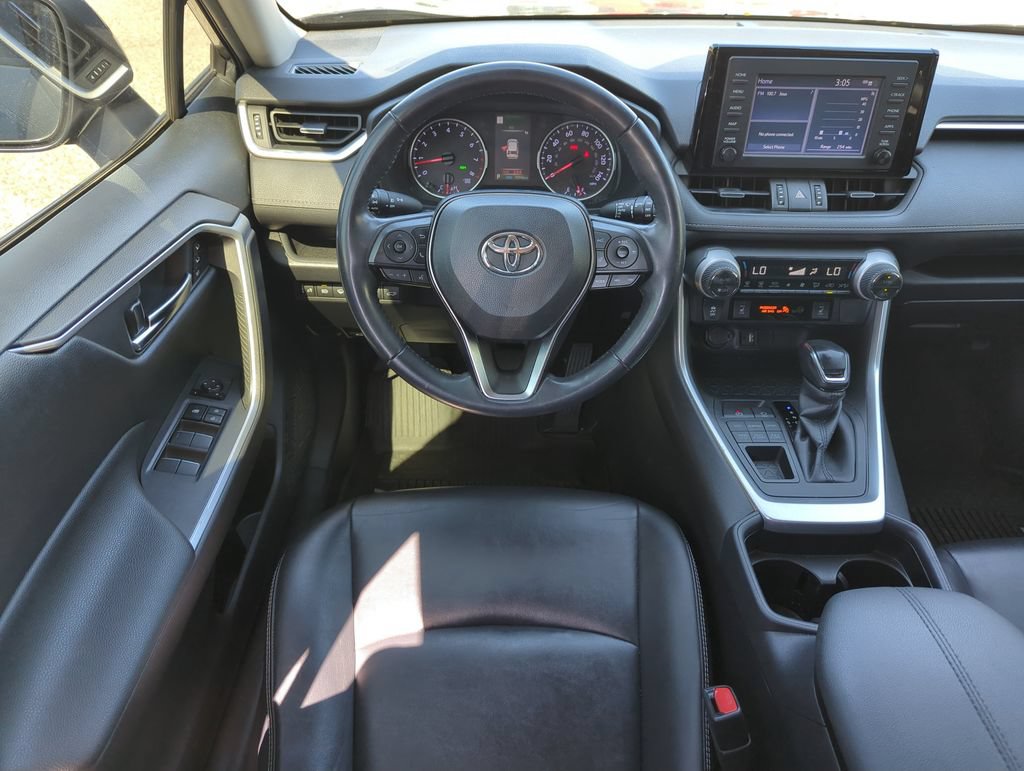 Used 2019 Toyota RAV4 XLE Premium w/ Cold Weather Package AWD/4WD image 14