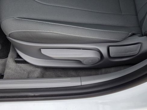 New 2026 Hyundai Elantra SEL Sport Premium FWD image 17