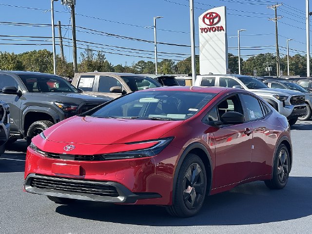 New 2027 Toyota Prius LE FWD image 3