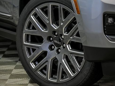 New 2026 GMC Yukon XL Denali Ultimate AWD/4WD image 3