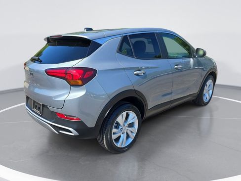 Used 2024 Buick Encore GX Preferred w/ Comfort Package FWD image 3
