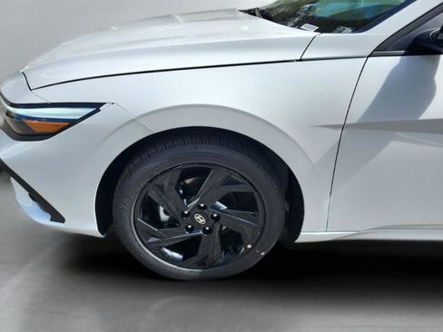 New 2026 Hyundai Elantra Sport FWD image 31