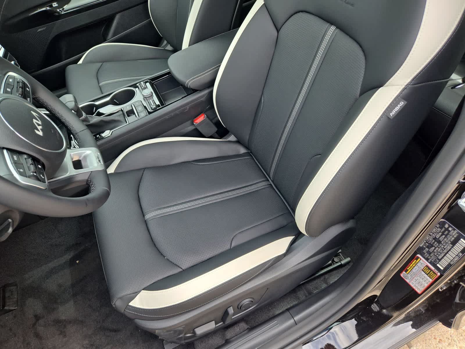 New 2027 Kia K5 GT-Line FWD image 17