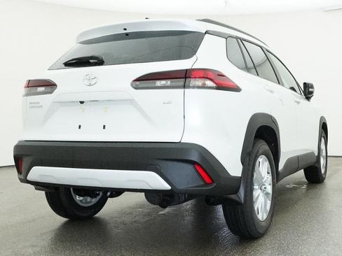 New 2026 Toyota Corolla Cross LE FWD image 14