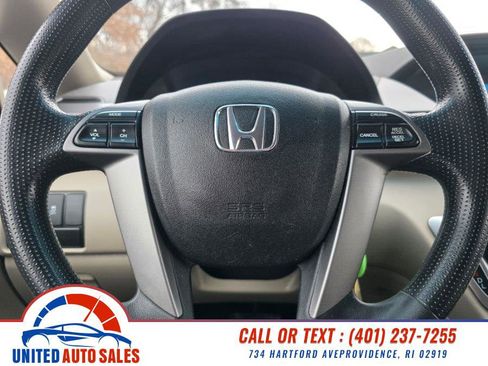 Used 2011 Honda Odyssey EX image 18