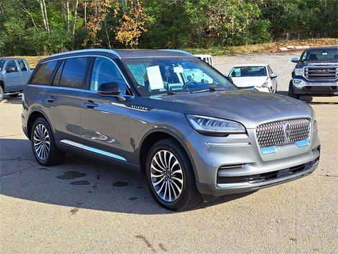 Used 2023 Lincoln Aviator Reserve w/ Equipment Group 201A image 7