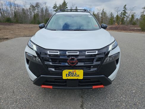 New 2026 Nissan Rogue SV AWD/4WD image 10