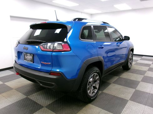 Used 2022 Jeep Cherokee Trailhawk AWD/4WD image 13